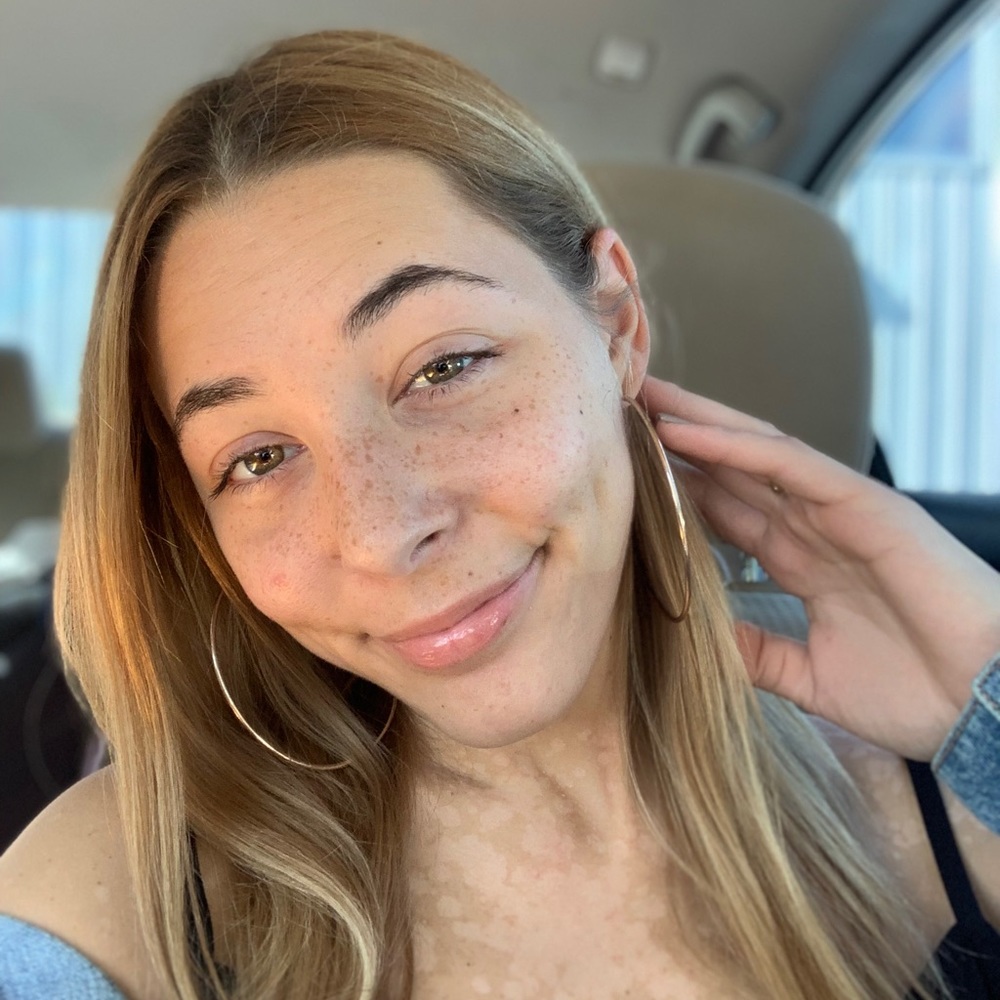 Meet your Posher, Briana